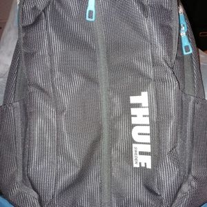 Thule Crossover 25L Black  Daypack for 15" Laptop